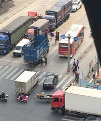 ��ɽ��·����԰·����ɫ�������ƿ����ײ