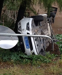 ƽ����ǰ�۾Ƴ�����������ײ  ��˲��и���  ���ˡ���