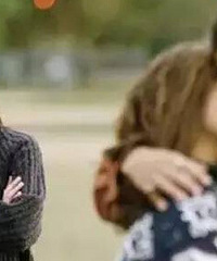 ǰ�θ���һ��˺���Ƶ�Ůͬѧ��һ�� �����˲�Ӭ�ö���