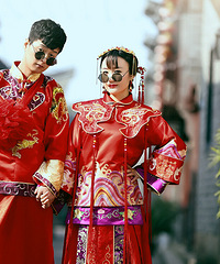 �����Ļ�ɴ�գ������һ������ף��Ŷ����������Ӱ