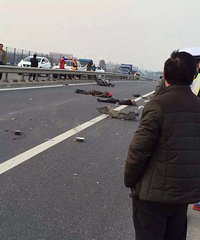 ͻ���������ش󳵻� 2�˵��������ֳ�ʮ�ֲֿ� ����ج�Σ�