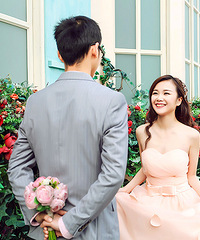 �����λ��ڣ����λ��գ���л������ӰΪ��������һ�������Σ���