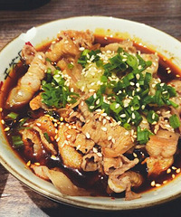 宝宝终于吃到迟来的串串