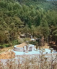 �������С�������泯��Ĺ ����Ůҵ��