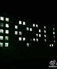 ���������Ǽ���һ�и���ѧ���͸�ѧУ������