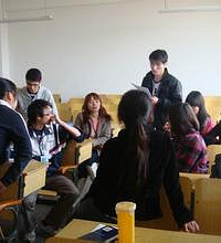 ���ݷ���Ů���ӿ��о�����ȹ�� �����˹����ӲŶ�