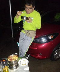 ����С��40����ҹ�Լ��� �����˰���й�