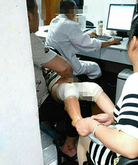 �ҳ�һ����� ����4���к�˫�ȱ���ˮ�̵òҲ��̶�