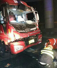 �賿�������������������׷β �ֳ�һƬ�ǽ壡�������ϵ��ǡ�