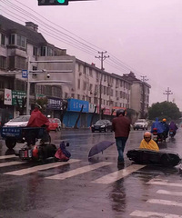 ����ͷ���ϡ�ͬ�ǵ�ƿ��������̫��