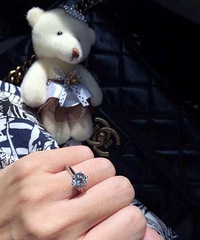 �������꣬��Ϲ�ҵ��۾���