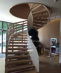 �����Ҹ�100���ޣ���������ش�����ת��ľ�ʷ���