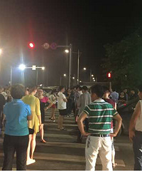 �������޴��·��ʩ����λ������ˮ�����ڻ� ��ǧ��û������ˮ��