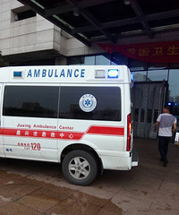 �Ҳ��̶ã�����һ���ӱ������ž���ȥ�������� ��ǰ�沿�Ѿ�����