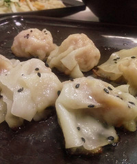 恰到好处的汤汁 油而不腻 馄饨最爱他家了!