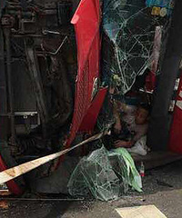 ����亸���һ��ҳ��෭ ��ʻԱ��������