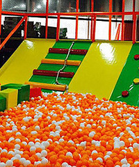 ��������Ȧ ÿ���ͼ�ֵ80Ԫ��԰��Ʊ