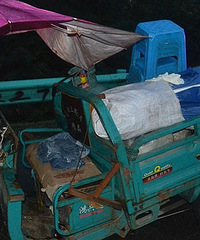 ����һ��ʻԱ�ڹ�����Υ��ͣ��Ȼ��ؼ�˯��  ���ϴ������