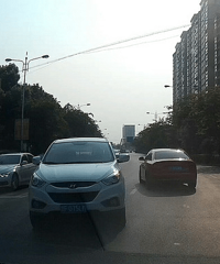 һ��ix35����ӭ��ʻ�� ���������µ�Ҫ�����У�