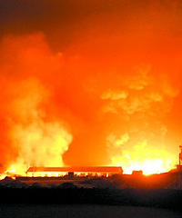 ��ɷ���󻪳��л�԰��ѹ����ը��Ů�ӱ�ը��������Ѫ