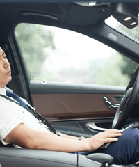 ��Ĥʦ�����ҳ��￪�ſյ������� ����һ����󴰻�û��