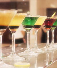 ������ȫ�ĺ����� ����������צ�Իر���������β�Ƴ�����ֵ