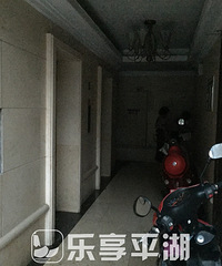 ���ݴ�18¥����4¥�ֵ���5¥��ƽ������ߵ�С�����ݡ��ֱ�Ť