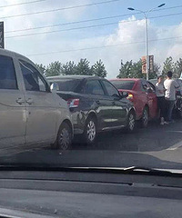 һ����ٵ�����5����ײ