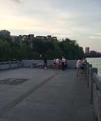 ɢ�������ر���տ�̯