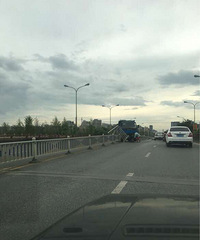 ����ײ�˸����