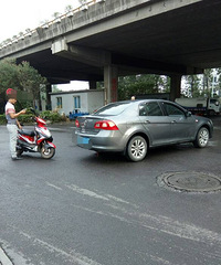 һ������˴����ֳ����ˣ��γ����ƿ���β�  ע����ã�