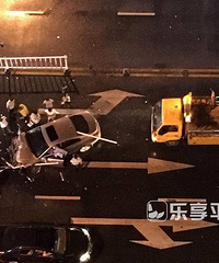 �賿ƽ����ͷ һ�����������������̴� ��мɢ��һ�ء���