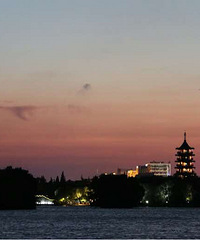 �Ϻ�ҹ����