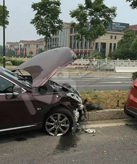 ������ôײ�ģ��ϱ������С�γ������̻��� ��ͷײ������