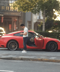 ��ʱ��911һ������ɲ��ײ�ϻ�̳ ������20����С����