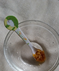 Ұ�������� ��ƿ���ŵ�һ������ ɫ��͸����ʵ����ͨ���۸�Ũ��