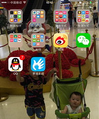 �������