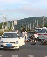 Σ�գ��綯������ƣ�����ײ��ʮ����