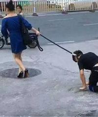 ���۾������ӱ�һŮ���ù���˩ס �����¹����С���