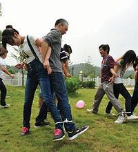 �����а��ҵ�Ů���Ѵ��ؼҳԷ� ���Ҹ����ܸ�Щ����