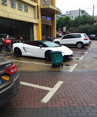 ȫ����������ߵ�����Ͱ����������ֻ������Զ����