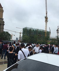 �Ϻ���ô�߽��������� �����ĳ¥�� 17��¥һСʱ����