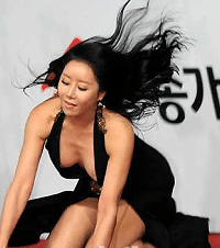 ��˦��˧����Ʊ ���������Ů����ǰˤ������ʺ ���ΰ���