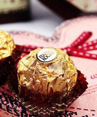 ���ϲ�������򣿼������12����ϵ��Լ۱ȸ�