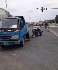 �������ǽֵ�����ѹ�˵�ƿ�� �Դ�����������