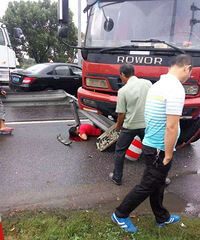 ƽ������·�ڴ󳵻� һ���ӱ�ѹ�ڴ󿨳������� ���������