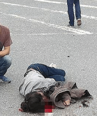 ���������̵�·��ԽҰ��ײ��ƿ�� ����ͷ�����˺ö�Ѫ