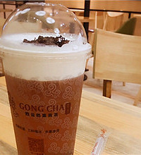 ��������̸����ڽ���Ħ�������µ�  ���ڲ����ų��Ӻ��ˣ�