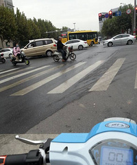 ÿ���뺢��ͬ�У���