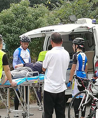 �����ۣ�С���ϱ������� ������������